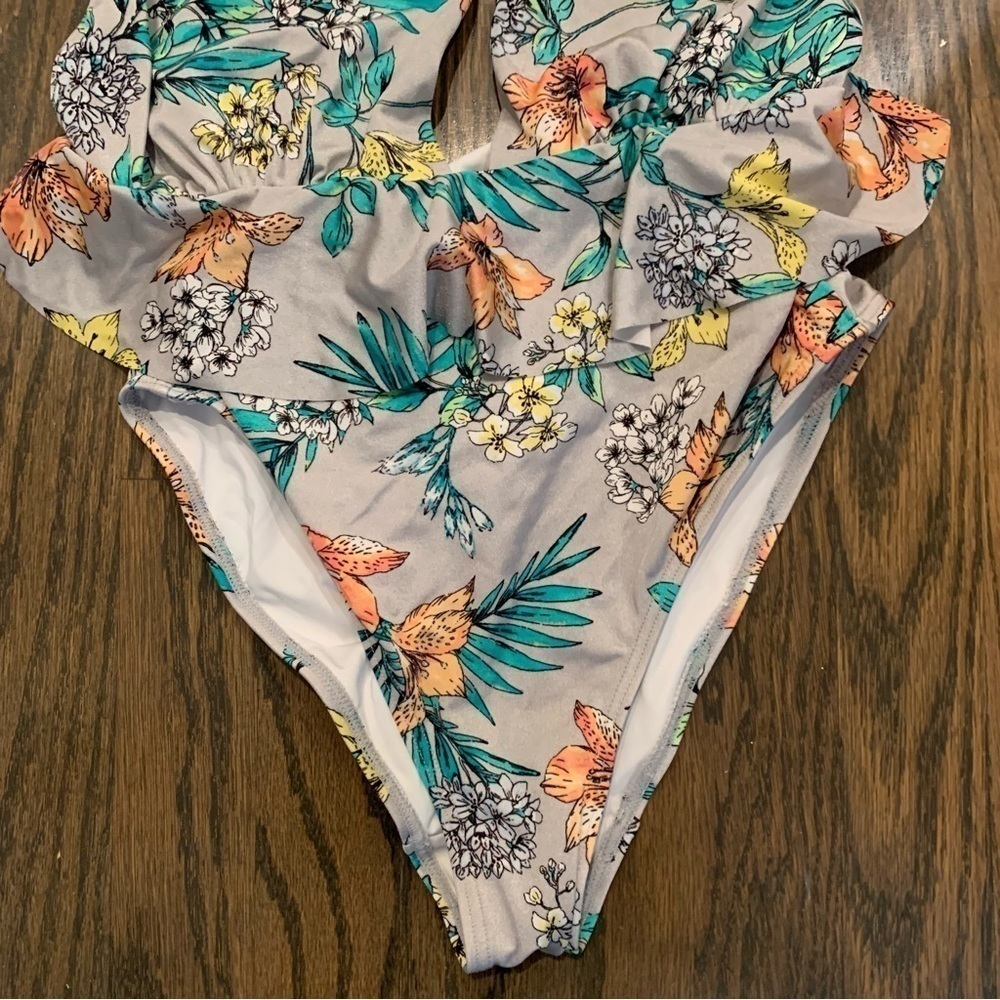 ASOS Ruffle Peplum Plunge Tropical Floral Print one piece Swimsuit‎ US 8 sexy - Picture 8 of 12